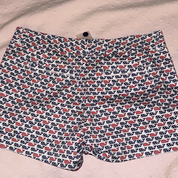 NWT Vineyard Vines whale print shorts - Picture 5 of 7